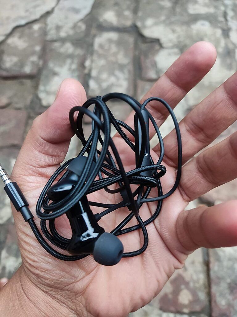 Five best wired earphones under 1000 INR. in India